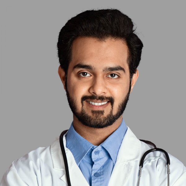 SENIOR CARDIOLOGIST